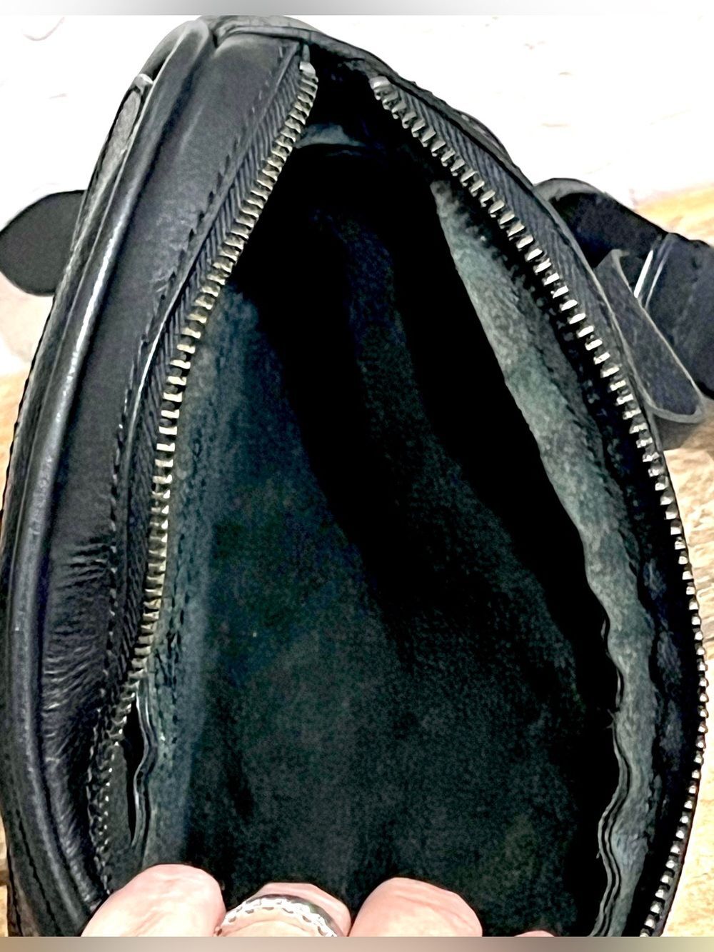 FRYE Black Pebbled Leather Belt Bag Fanny Pack Waist Pouch Silver Hardware - Picture 5 of 5